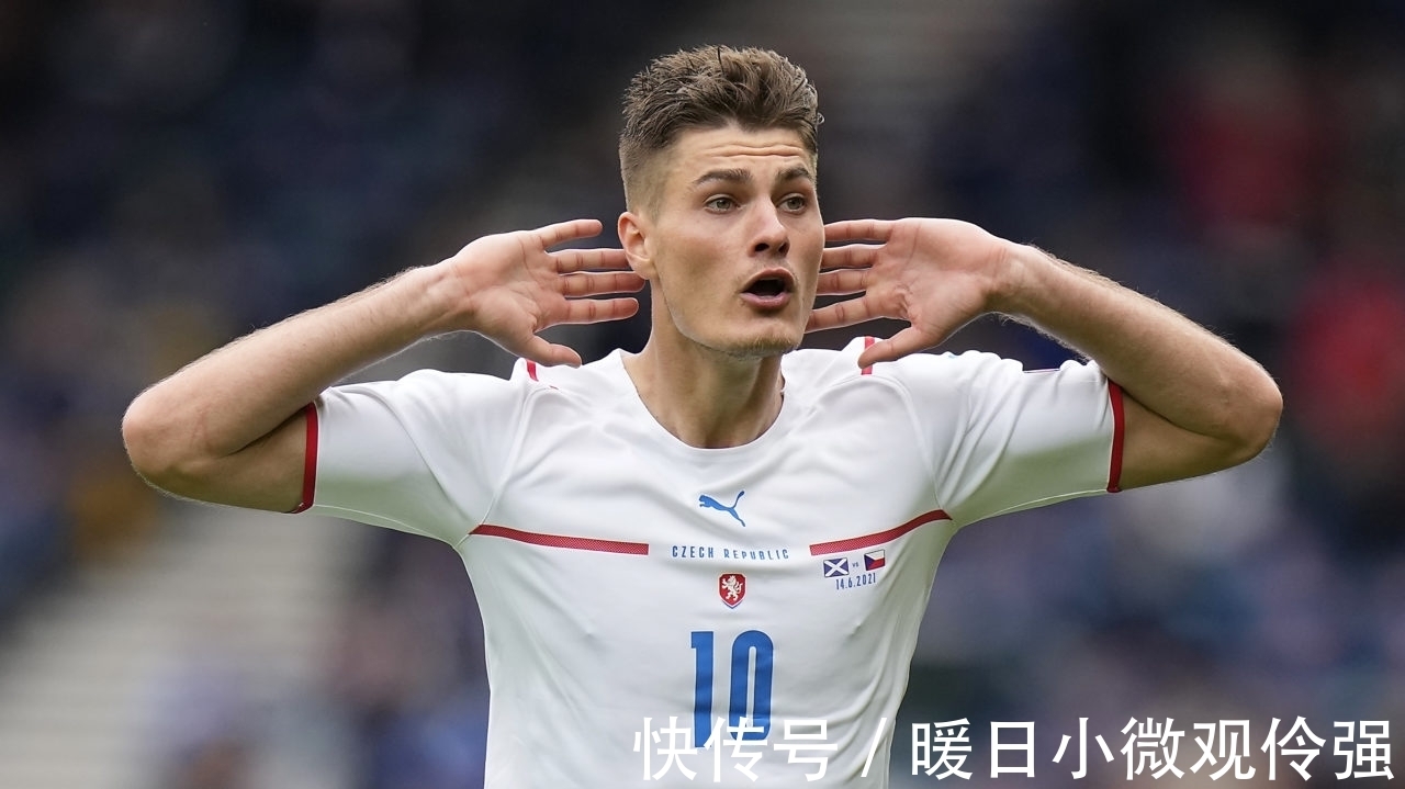 特别是在詹 特别是在詹